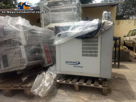 Lot containing 5 Refrisat thermoregulators.