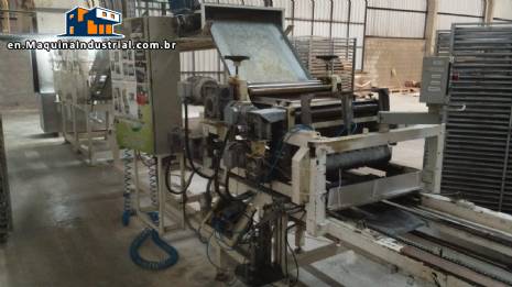 Automatic continuous line for the production and dehydration of fresh homemade pasta.