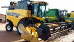 Combine harvester New Holland