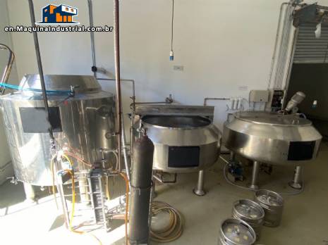 Three-vessel brewhouse for craft breweries, 1300 liters per batch.