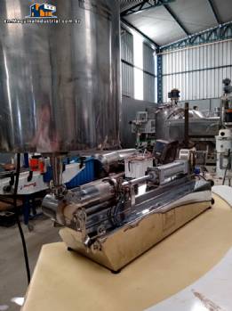 Pasty filling machine in polished stainless steel 304