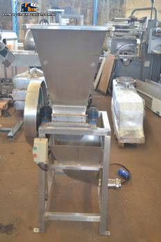 Stony industrial mixer for peanut butter cups with motor and reducer -  Camargo Industrial - Used Machines