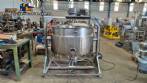 Stainless steel gas cooker, 600 liters.