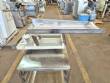 Vibrating trough for multi-head scale
