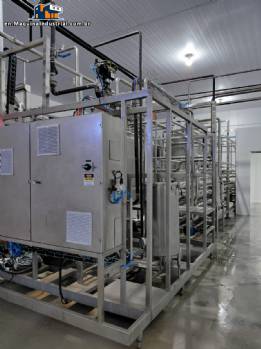 UHT ultra-high temperature pasteurizing system for thermal processing of liquids, juices, sauces, and broths, SPX APV, 6,000 liters per hour.