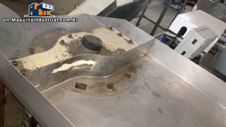 Square pa�oca press