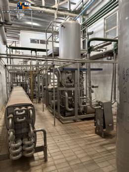 Aseptic sterilization system, tubular pasteurizer with Tetra Pak homogenizer. Aseptic sterilization system, tubular pasteurizer with Tetra Pak homogenizer.