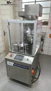 CETRO automatic capsule encapsulator, 12,000 capsules per hour. CETRO automatic capsule encapsulator, 12,000 capsules per hour.