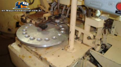 Candy wrapping in aluminum packaging Candy wrapping in aluminum packaging