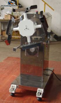 Centrifuge for Easter Eggs Mundi Centrifuge for Easter Eggs Mundi