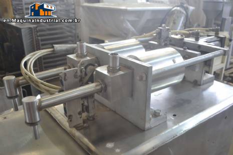 Stainless steel filling machine for liquids 2 spouts Stainless steel filling machine for liquids 2 spouts